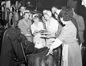 dan1950 bw neg pub 026