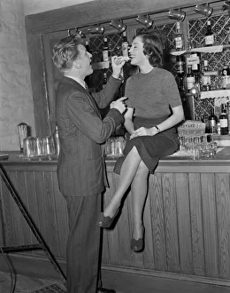 dan1950 bw neg pub 029
