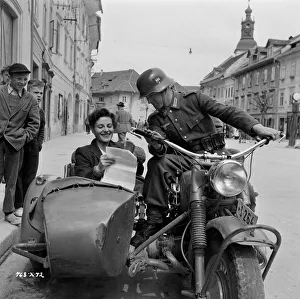 div1954 bw neg 043