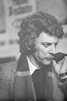 Donald Sutherland on the set of Don t Look Now (1973)