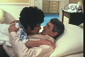 Images Dated 4th November 2015: Elizabeth Taylor and Rock Hudson in The Mirror Crack d (1980)