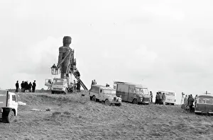 <b class=qtipBold><figcaption>Filming The Wicker Man</figcaption></b><br>final touches to the Wicker Man before the filming of the finale<br><em>© Copyright © Studiocanal Films Ltd</em> Filming The Wicker Man