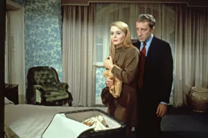<b class=qtipBold><figcaption>Hoffman (1970)</figcaption></b><br>Peter Sellers as Benjamin Hoffman and Sinead Cusack as Janet Smith in a scene from 'Hoffman'.<br><em>© Copyright Studiocanal Films Ltd</em> Hoffman (1970)