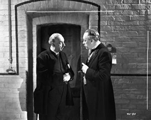 <b class=qtipBold><figcaption>Kind Hearts And Coronets</figcaption></b><br><br><em>© Copyright © Studiocanal Films Ltd</em> Kind Hearts And Coronets