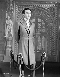 <b class=qtipBold><figcaption>Kind Hearts And Coronets</figcaption></b><br>KIN_BW_NEG_ 02<br><em>© Copyright © Studiocanal Films Ltd</em> Kind Hearts And Coronets
