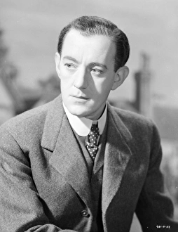 <b class=qtipBold><figcaption>Kind Hearts And Coronets</figcaption></b><br>KIN_BW_NEG_ 00<br><em>© Copyright © Studiocanal Films Ltd</em> Kind Hearts And Coronets