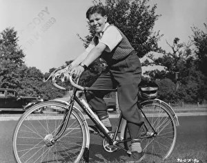 <b class=qtipBold><figcaption>mag1954 bw pri 124</figcaption></b><br><em>© Copyright Studiocanal Films Ltd</em> mag1954 bw pri 124