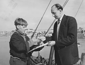 <b class=qtipBold><figcaption>mag1954 bw pri 139</figcaption></b><br><em>© Copyright Studiocanal Films Ltd</em> mag1954 bw pri 139