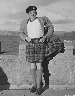 <b class=qtipBold><figcaption>mag1954 bw pri 154</figcaption></b><br><em>© Copyright Studiocanal Films Ltd</em> mag1954 bw pri 154