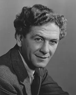 <b class=qtipBold><figcaption>mag1954 bw pri por 044</figcaption></b><br><em>© Copyright Studiocanal Films Ltd</em> mag1954 bw pri por 044