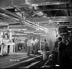 <b class=qtipBold><figcaption>The Man In The White Suit</figcaption></b><br>man19_bw_neg_ 00<br><em>© Copyright © Studiocanal Films Ltd</em> The Man In The White Suit