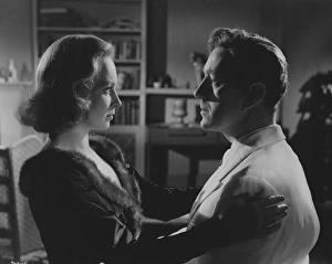 <b class=qtipBold><figcaption>The Man In The White Suit</figcaption></b><br><br><em>© Copyright © Studiocanal Films Ltd</em> The Man In The White Suit