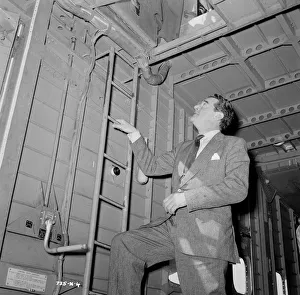 mns1957 bw neg pub 004