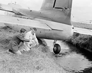 mns1957 bw neg pub 044