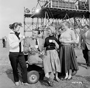 mns1957 bw neg pub 059