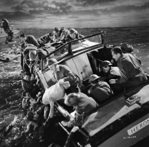 A night sequence from Dunkirk (1958)