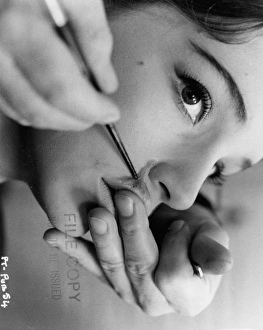 <b class=qtipBold><figcaption>Peeping Tom</figcaption></b><br><br><em>© Copyright © Studiocanal Films Ltd</em> Peeping Tom