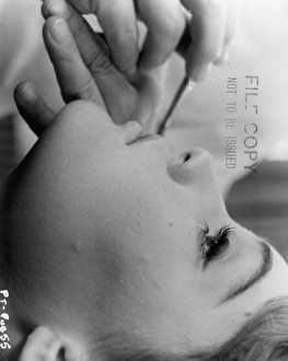 <b class=qtipBold><figcaption>Peeping Tom</figcaption></b><br><br><em>© Copyright © Studiocanal Films Ltd</em> Peeping Tom