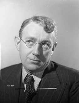 A portrait of Alec Guinness for the promotion of The Lavender Hill Mob (1951) A portrait of Alec Guinness for the promotion of The Lavender Hill Mob (1951)