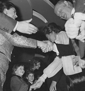 <b class=qtipBold><figcaption>The Railway Children</figcaption></b><br><br><em>© Copyright © Studiocanal Films Ltd</em> The Railway Children