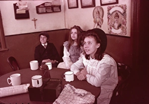 <b class=qtipBold><figcaption>Railway Children (The) (1970)</figcaption></b><br>Based on E. Nesbitt's novel, Lionel Jeffries' film is still a classic family title with its tale of family and friendship values.<br><em>© Copyright © Studiocanal Films Ltd</em> Railway Children (The) (1970)
