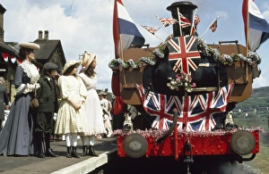 <b class=qtipBold><figcaption>The Railway Children</figcaption></b><br><br><em>© Copyright © Studiocanal Films Ltd</em> The Railway Children