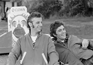 Medium Close Up Collection: Ringo Starr and David Essex share a laugh