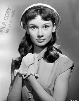 Young Audrey Hepburn Collection: sep1951 bw pri 121