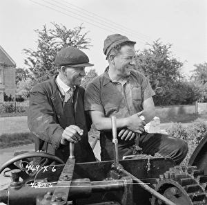 A smiling Sid James
