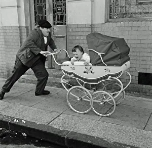 <b class=qtipBold><figcaption>spa1962 bw neg pro 006 edited-1</figcaption></b><br>spa_bw_neg_pro_ 006<br><em>© Copyright Studiocanal Films Ltd</em> spa1962 bw neg pro 006 edited-1