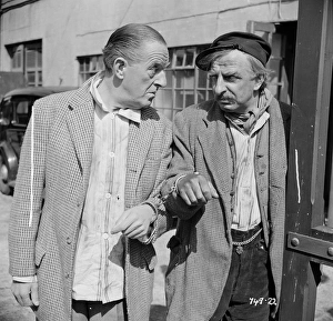 Stanley Holloway and Hugh Griffith