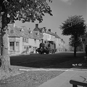 Exteriors Prints: The Thunderbolt thunders through Titfield
