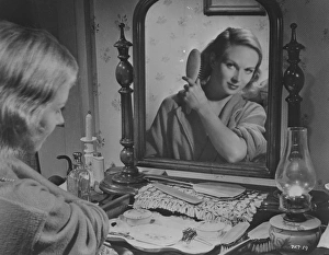 <b class=qtipBold><figcaption>Whisky Galore</figcaption></b><br><br><em>© Copyright © Studiocanal Films Ltd</em> Whisky Galore