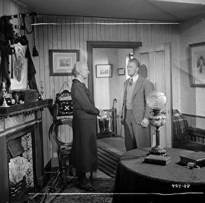 <b class=qtipBold><figcaption>Whisky Galore</figcaption></b><br><br><em>© Copyright © Studiocanal Films Ltd</em> Whisky Galore