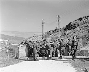 <b class=qtipBold><figcaption>Whisky Galore</figcaption></b><br>whi_bw_neg_ 01<br><em>© Copyright © Studiocanal Films Ltd</em> Whisky Galore