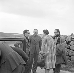 <b class=qtipBold><figcaption>Whisky Galore</figcaption></b><br>whi_bw_neg_ 01<br><em>© Copyright © Studiocanal Films Ltd</em> Whisky Galore