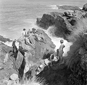 <b class=qtipBold><figcaption>Whisky Galore</figcaption></b><br>whi_bw_neg_ 03<br><em>© Copyright © Studiocanal Films Ltd</em> Whisky Galore