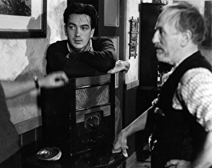 <b class=qtipBold><figcaption>Whisky Galore</figcaption></b><br><br><em>© Copyright © Studiocanal Films Ltd</em> Whisky Galore