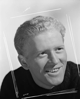 <b class=qtipBold><figcaption>Whisky Galore</figcaption></b><br>whi_bw_neg_por_ 04<br><em>© Copyright © Studiocanal Films Ltd</em> Whisky Galore