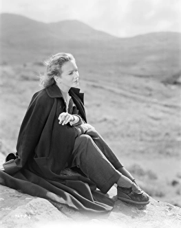 <b class=qtipBold><figcaption>Whisky Galore</figcaption></b><br>whi_bw_neg_por_ 00<br><em>© Copyright © Studiocanal Films Ltd</em> Whisky Galore