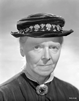 <b class=qtipBold><figcaption>Whisky Galore</figcaption></b><br><br><em>© Copyright © Studiocanal Films Ltd</em> Whisky Galore