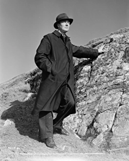 <b class=qtipBold><figcaption>Whisky Galore</figcaption></b><br>whi_bw_neg_por_ 04<br><em>© Copyright © Studiocanal Films Ltd</em> Whisky Galore
