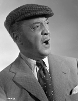 <b class=qtipBold><figcaption>Whisky Galore</figcaption></b><br><br><em>© Copyright © Studiocanal Films Ltd</em> Whisky Galore