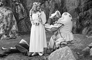 <b class=qtipBold><figcaption>The Wicker Man</figcaption></b><br>wic1973_bw_neg_ 02<br><em>© Copyright © Studiocanal Films Ltd</em> The Wicker Man